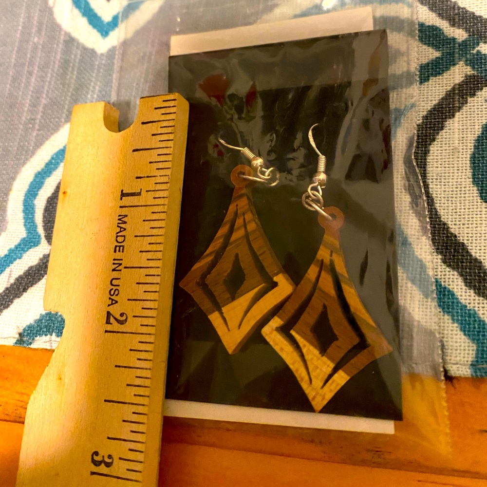 Wood earrings